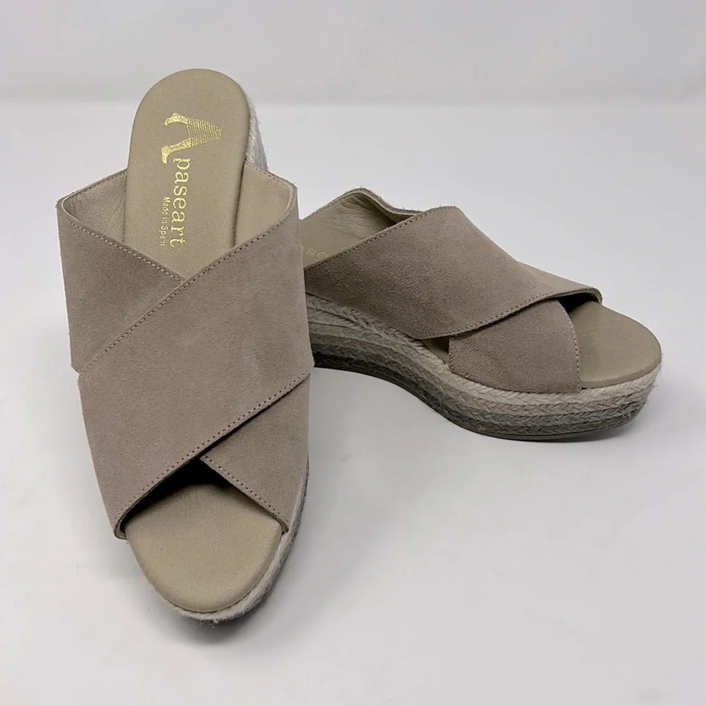 Apaseart Tan Neutral Colored Straw Bottom Platform Sandals Made In Spain Size 37